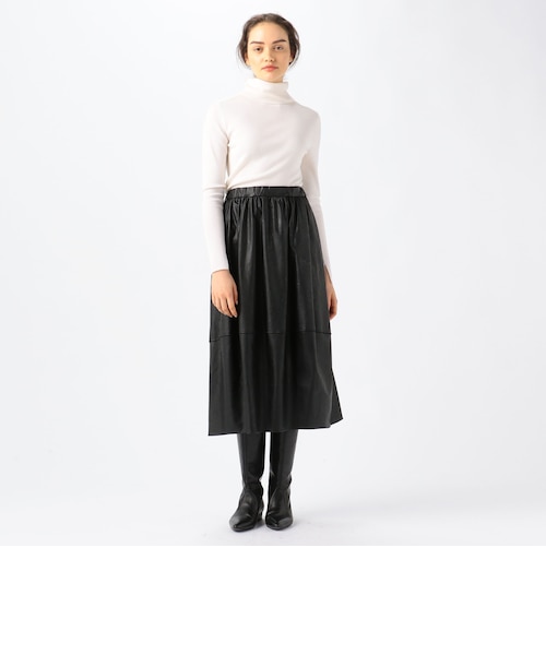 別注】金子綾×TOMORROWLAND ウェットフェイクレザー ギャザーミディ