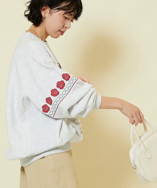 クロスステッチ刺繍 カレッジスウェット｜フリークスストアの通販