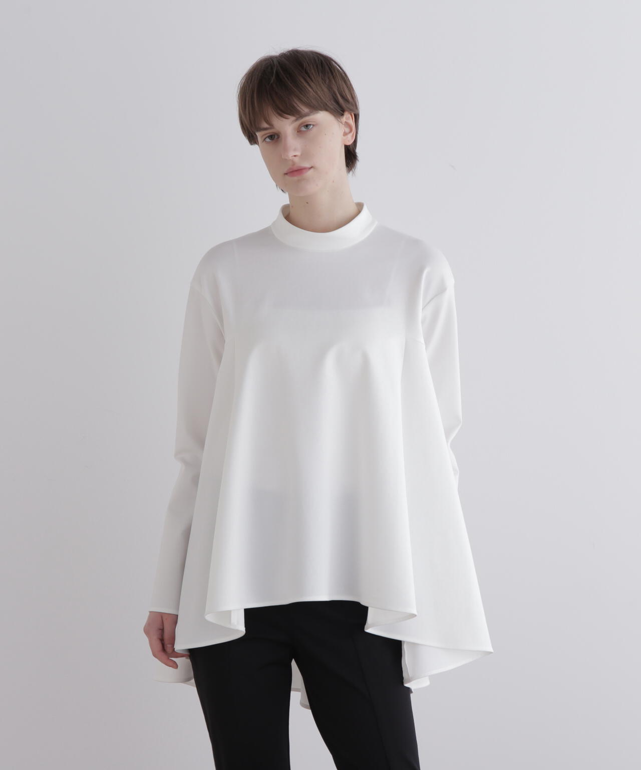 ハイストレッチポンチスタンドカラーブラウス | LE PHIL（ル フィル