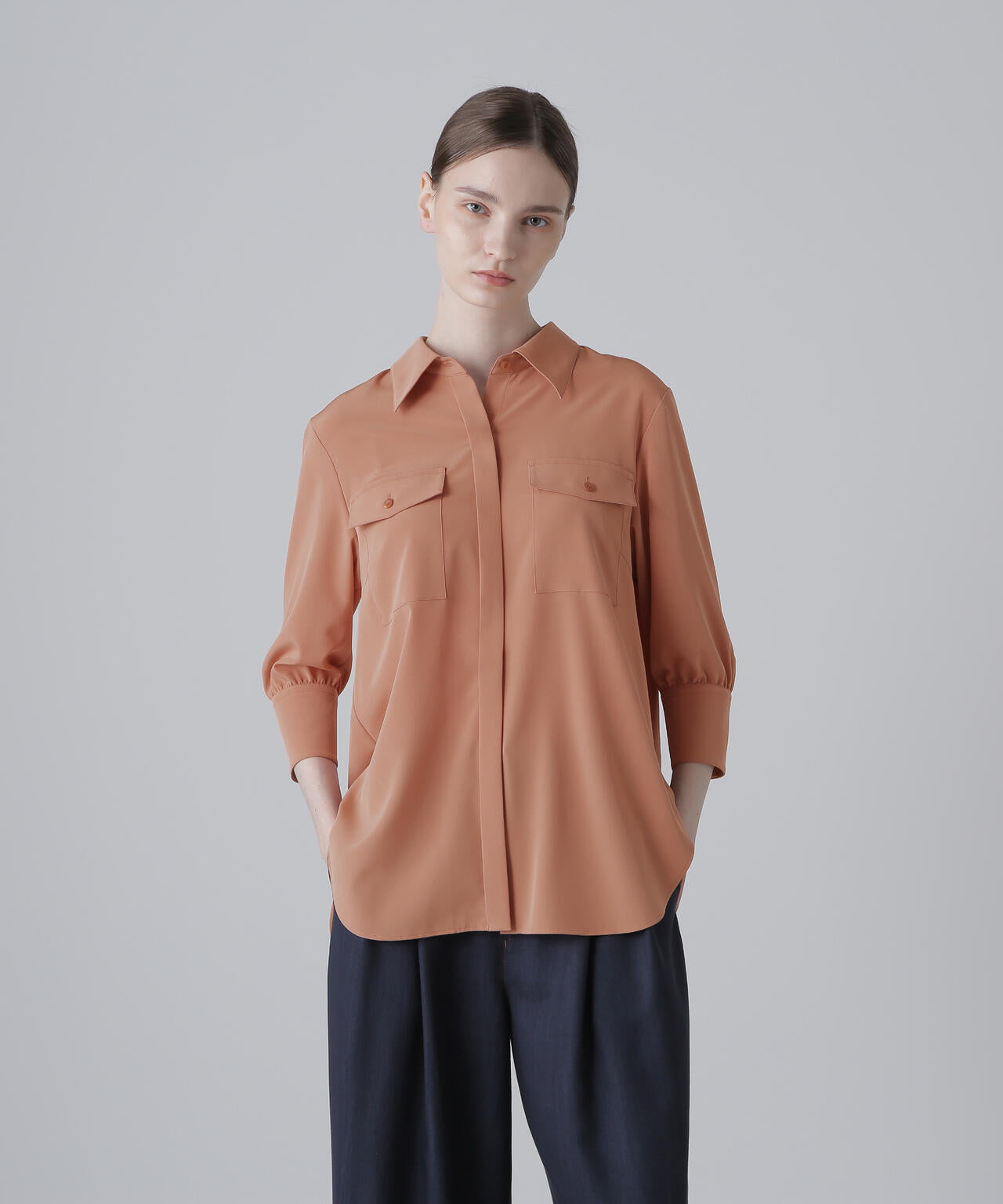 ストレッチデシンブラウス | ADORE（アドーア） ｜【公式】通販mix