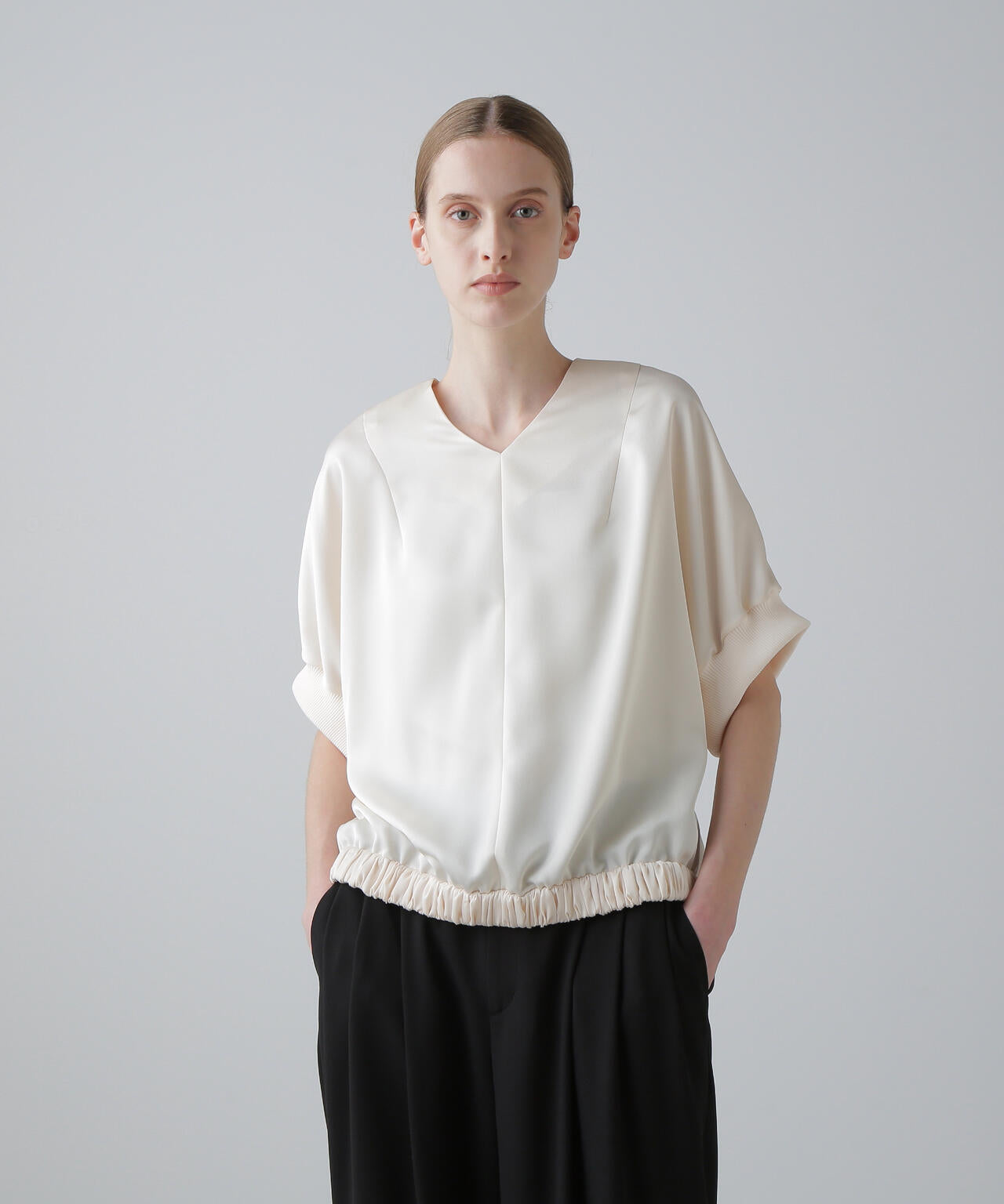 20周年記念＞ダルサテンブラウス | ADORE（アドーア） ｜【公式】通販