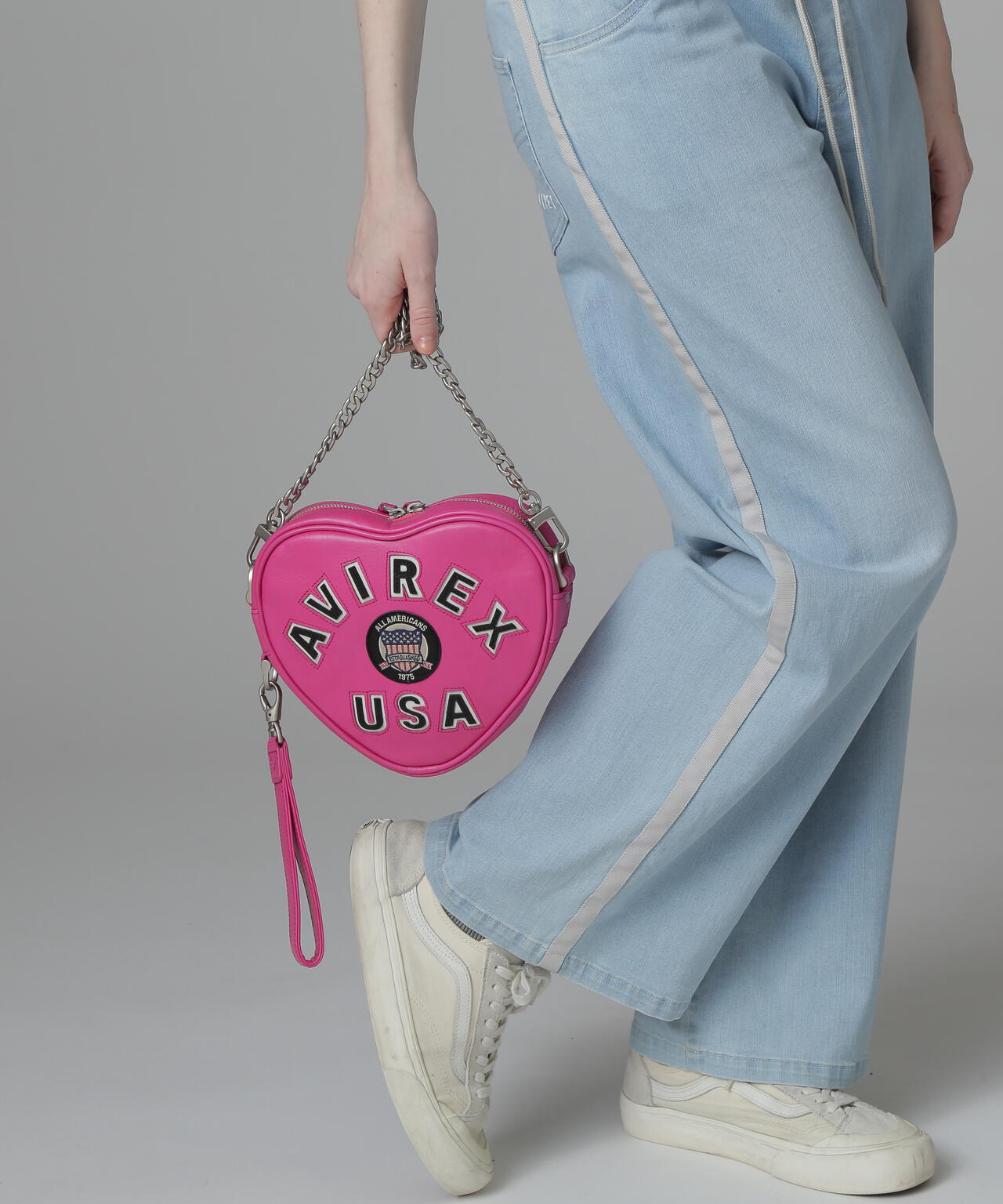 直営店限定》VARSITY HEART CHAIN BAG/バーシティーハートチェーン