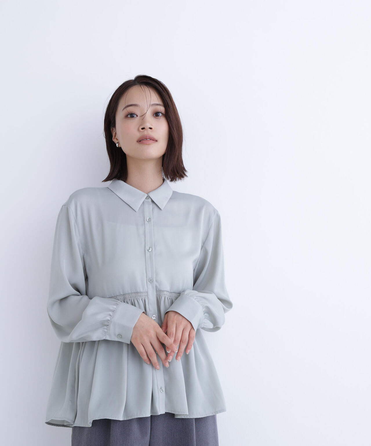 サテンペプラムブラウス | NATURAL BEAUTY BASIC（ナチュラル