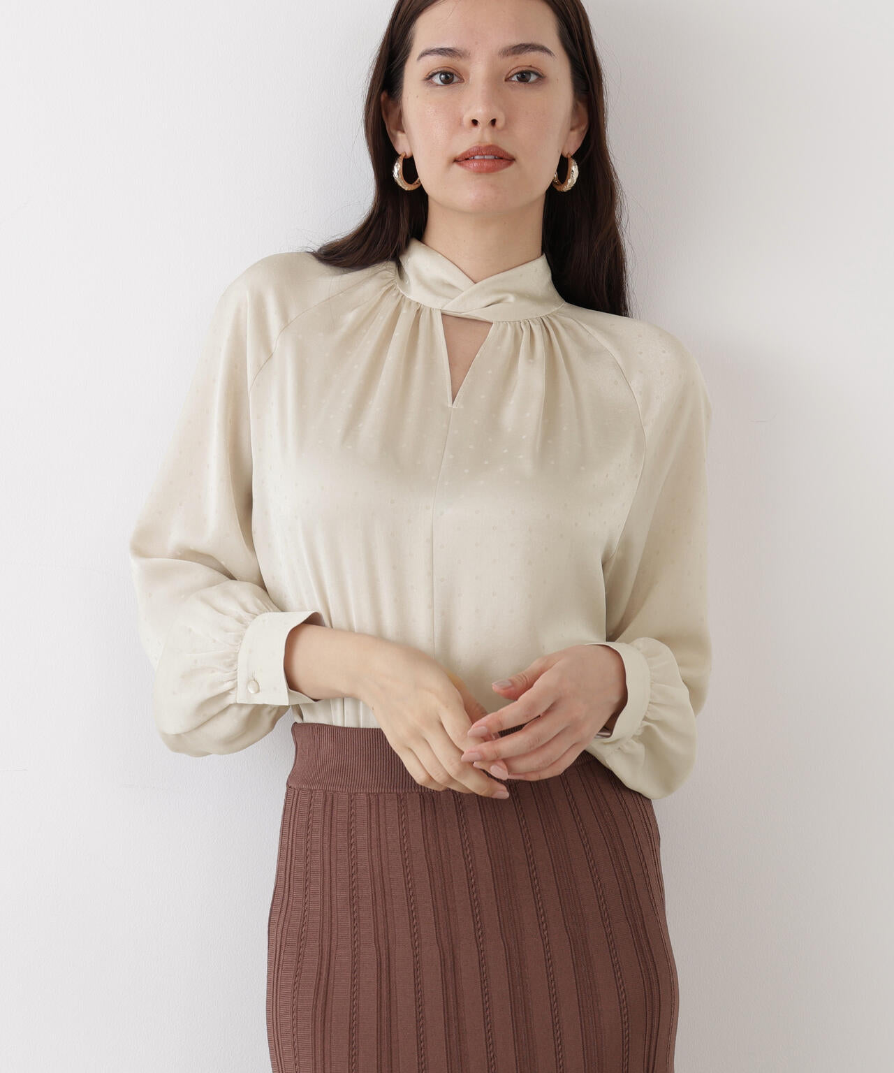 ギャザーネックドットジャガードブラウス | PINKY&DIANNE（ピンキー