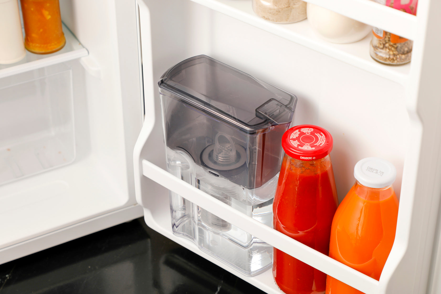 ポット型浄水器 ミズユー本体 フィルターカートリッジ1本付き Miz-U