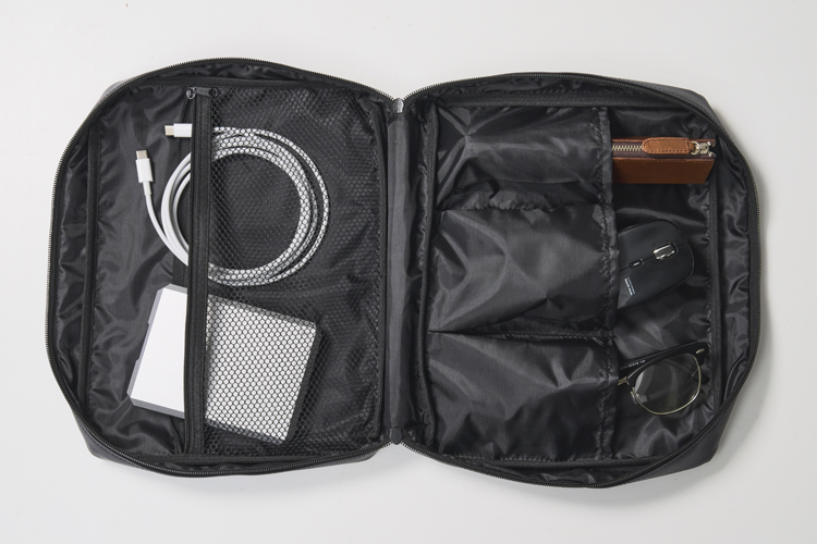 セブン-イレブン限定】セガファン注目！あの『メガドラ』がポーチ付録