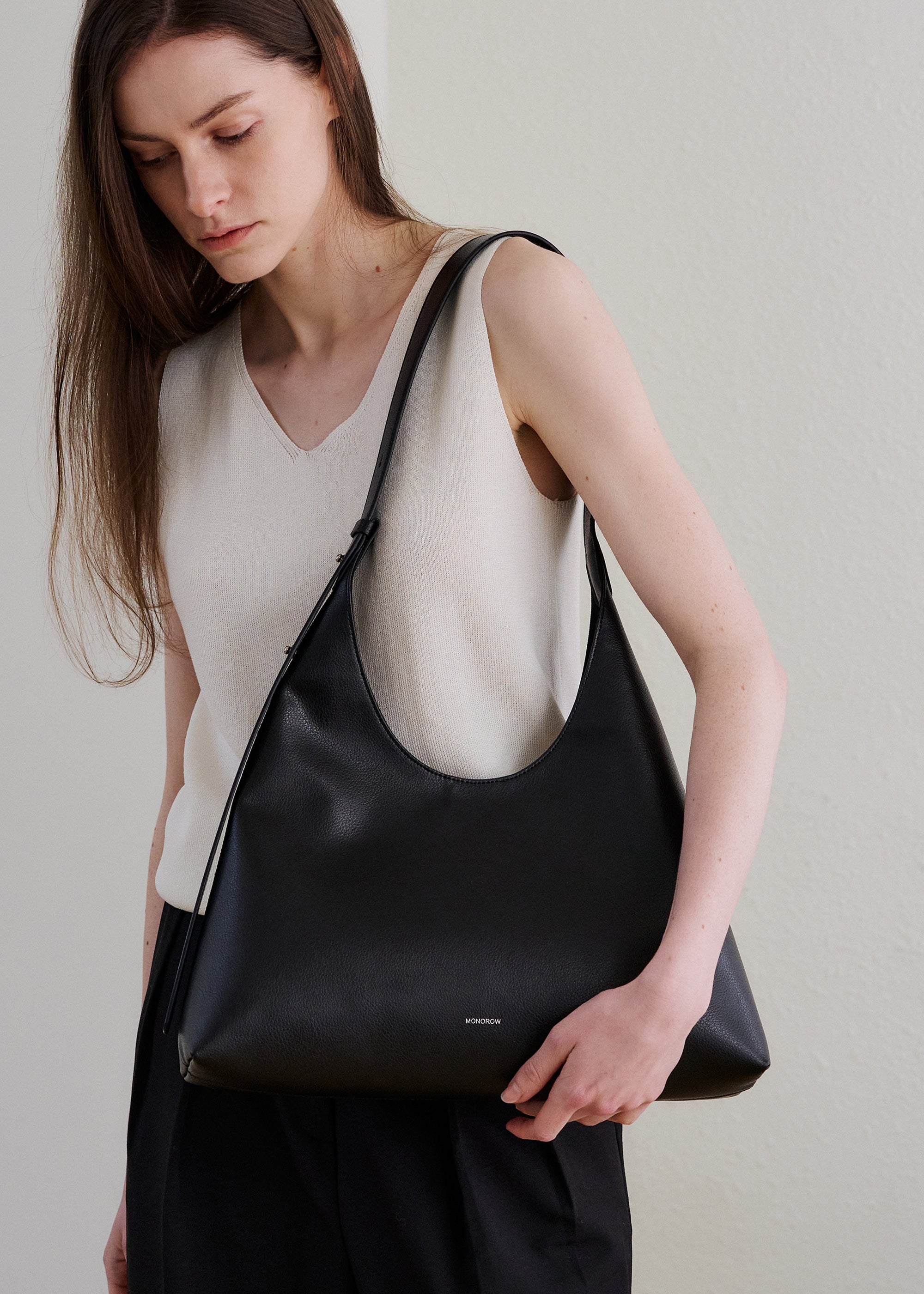 Angle Black – Monorow Indonesia