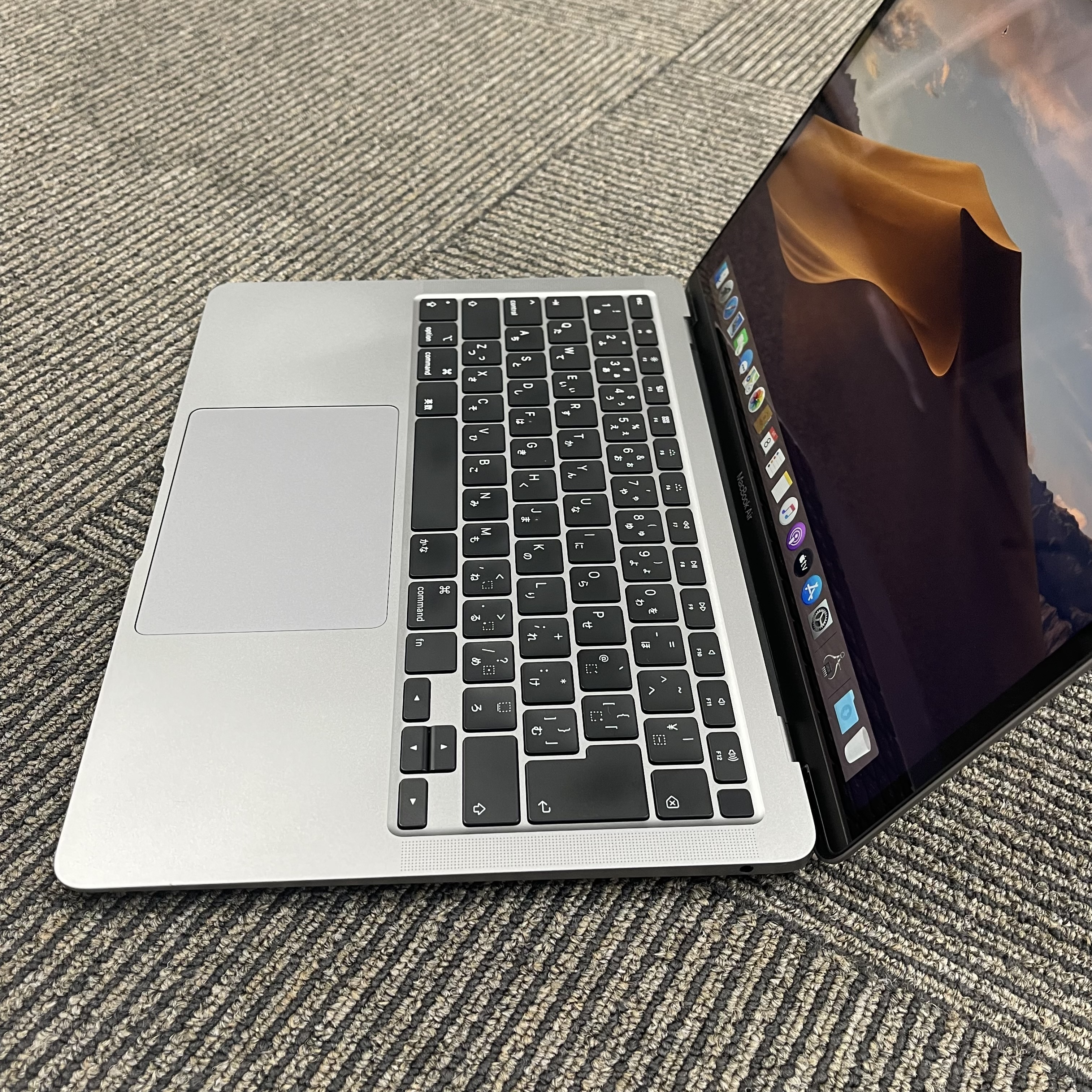 Macbook Air 13-inch Space Gray 2020 Core i3/RAM 8GB/SSD 256GB