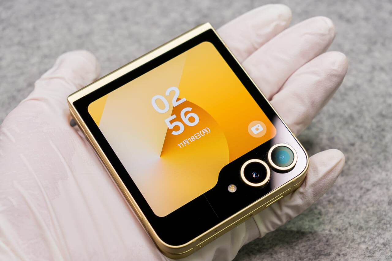 Galaxy Z Flip6 イエロー 256GB A-43 Galaxy Z Flip6 イエロー 256GB A