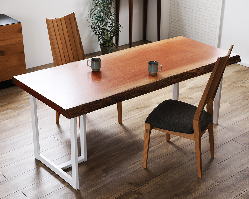 初めての一枚板テーブル。200種類からベスト5を選ぶ・第3位！ | 一枚板