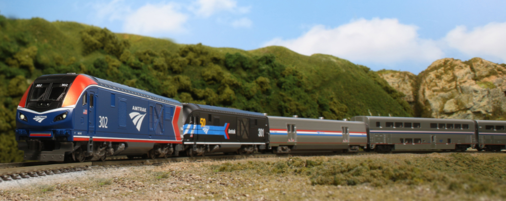 ☆ Amtrak スーパーライナー 客車＆牽引機 F40PH重連モデル☆彡 KATO