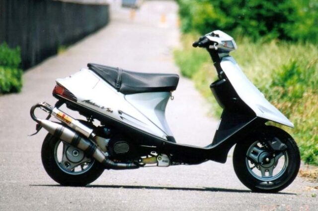 ADDRESS V100(CE11A/CE13A)おすすめ人気社外チャンバー&排気音まとめ