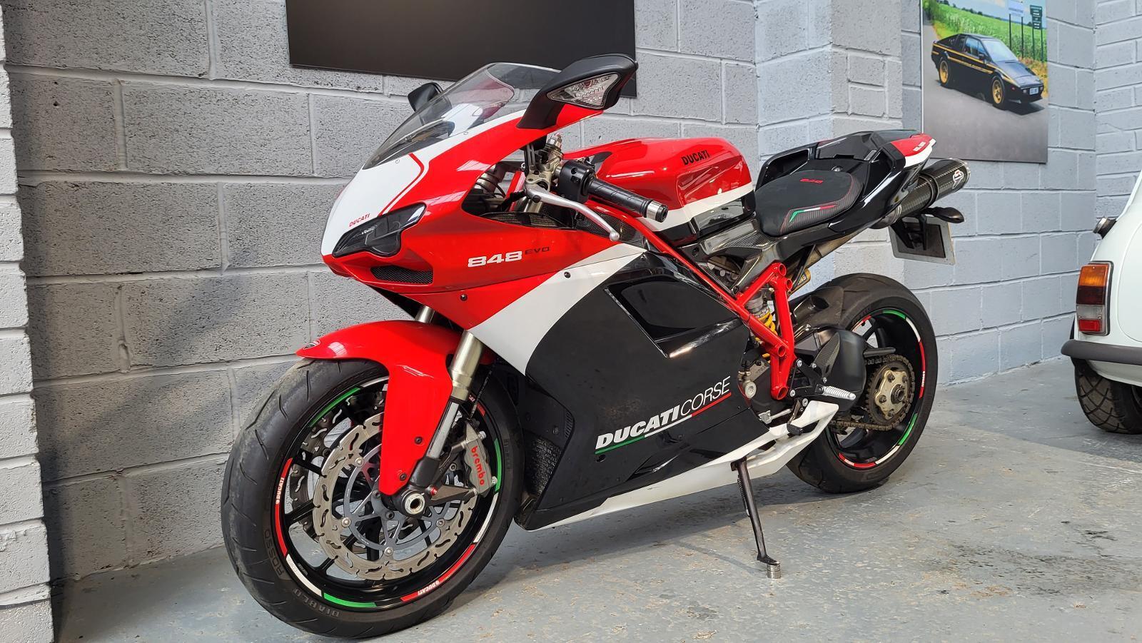 Ducati 848 Evo Corse | Motostrada Automotive