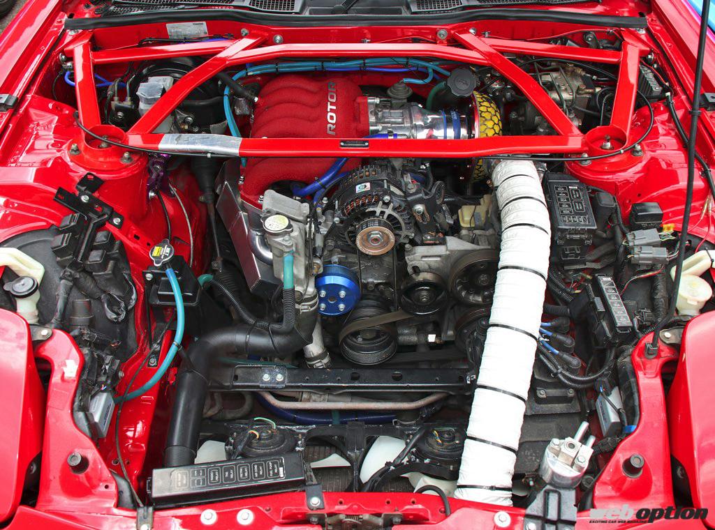 RX-7一筋のオーナーが辿り着いた壊れないFD3S」9000rpmレブの高圧縮3