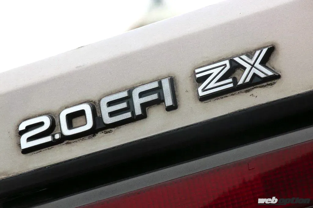 トヨタ初のエンジン横置きFFセダンがこれだ！」カムリ初期型の最上級