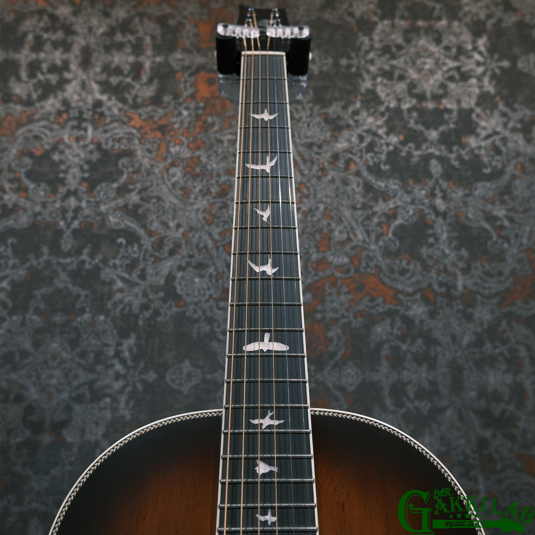 Paul Reed Smith(PRS) SE Parlor P20E w/Fishman Tobacco Sunburst