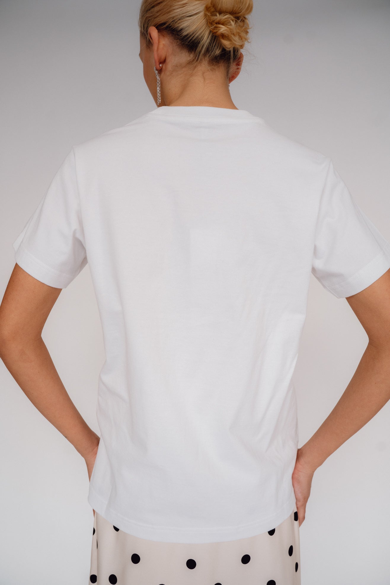 SUPER YAYA, Logo Classic T-shirt, White – Mr. Larkin