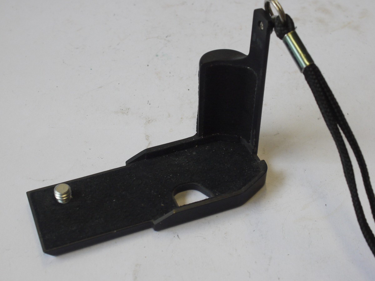 Voigtlander L-shaped Side grip, for Bessa T/R/R2/R2M/R3M/R4M Leica