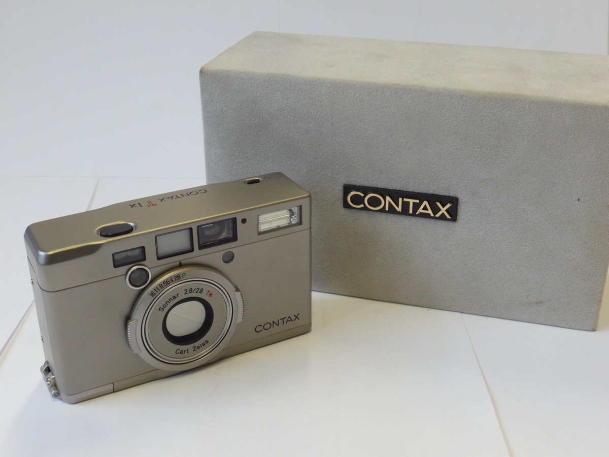 Contax Tix 35mm APS Compact Autofocus camera, Silver Grey coloured