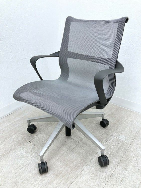 ぱぱさん Herman millerハーマンミラーSetu（セトゥ）チェア