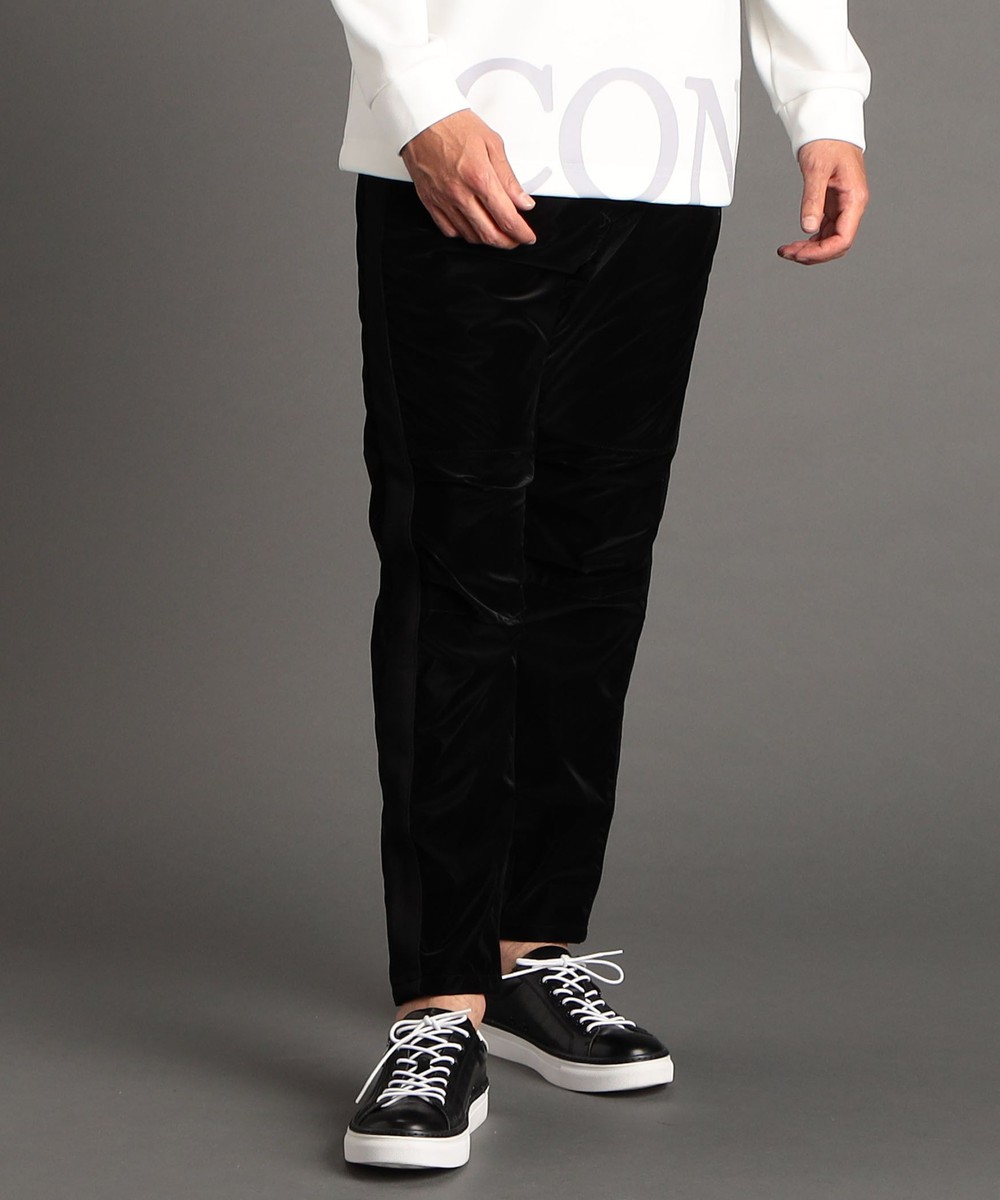 23年モデル EC限定再販売】3Dフェイクレザーパテッドライダースパンツ