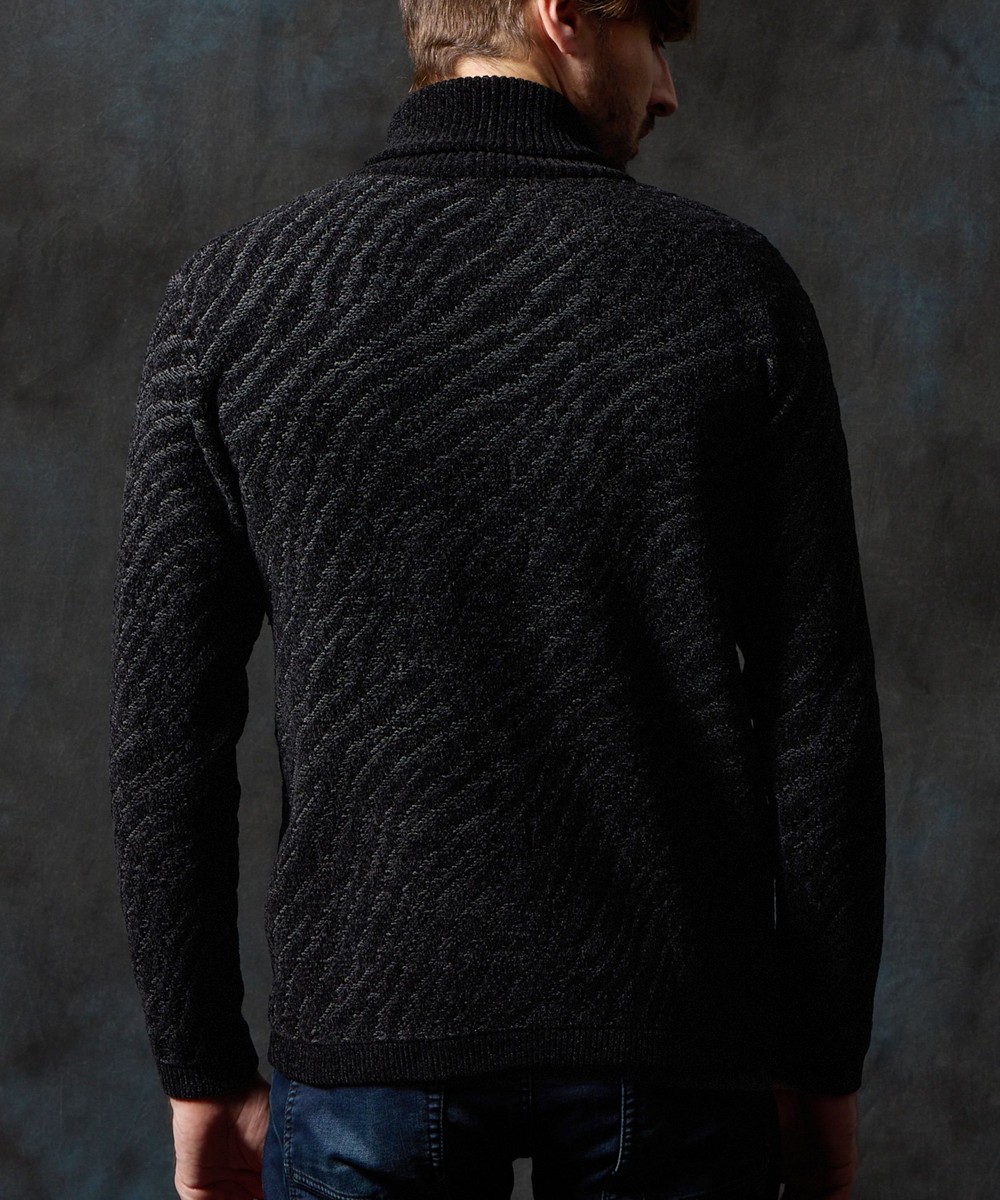 ゼブラ柄衿ファスナータートルネックニット｜プルオーバー｜ニコル公式