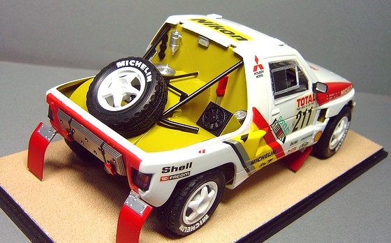 1/24 三菱パジェロ 92パリ～ル・カップ優勝車 Mitsubishi PAJERO PARIS
