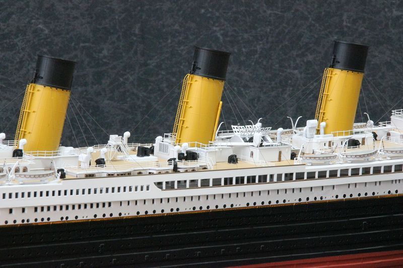 1/350 客船 R.M.S.タイタニック ディティールアップ 電飾組込完成品