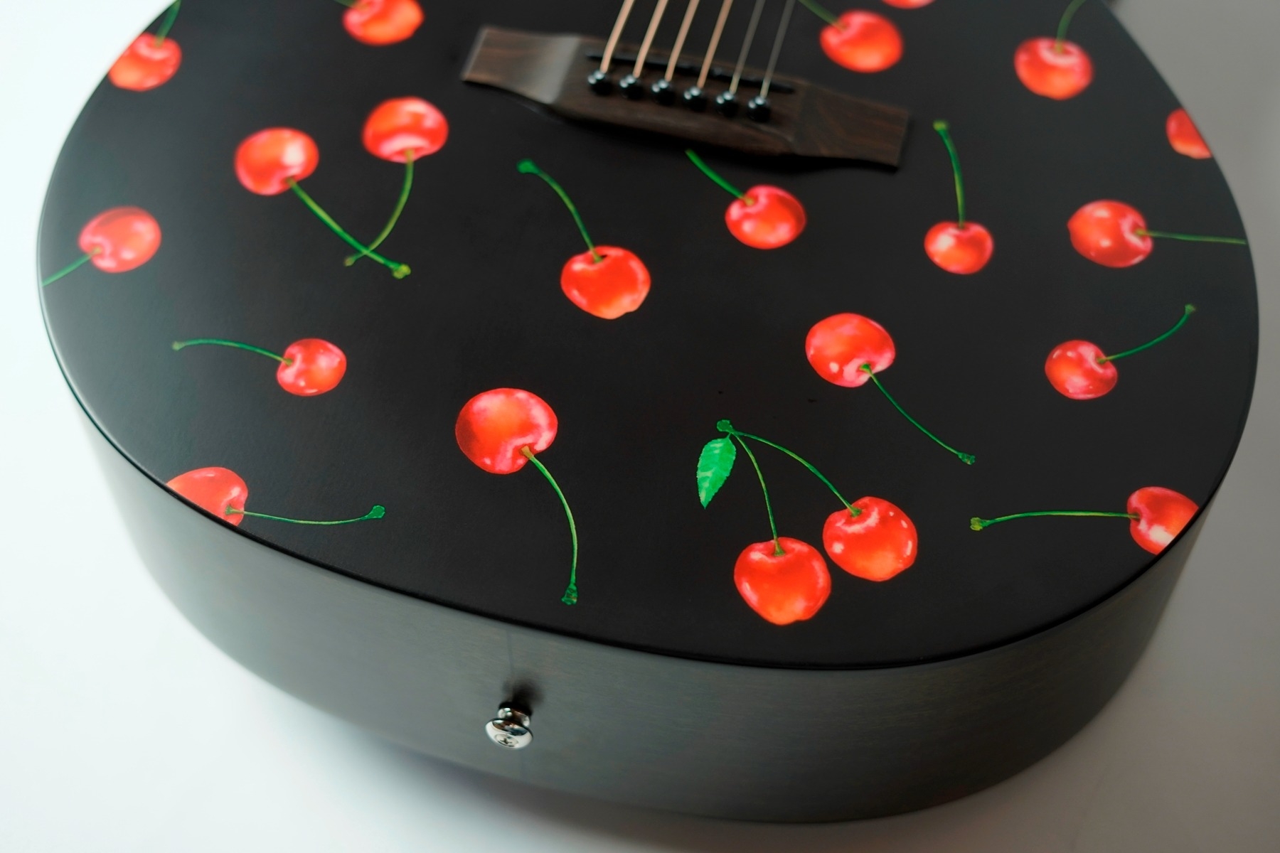 DISCONTINUED] cherry Ebony | DISCONTINUED | NAGI GUITARS