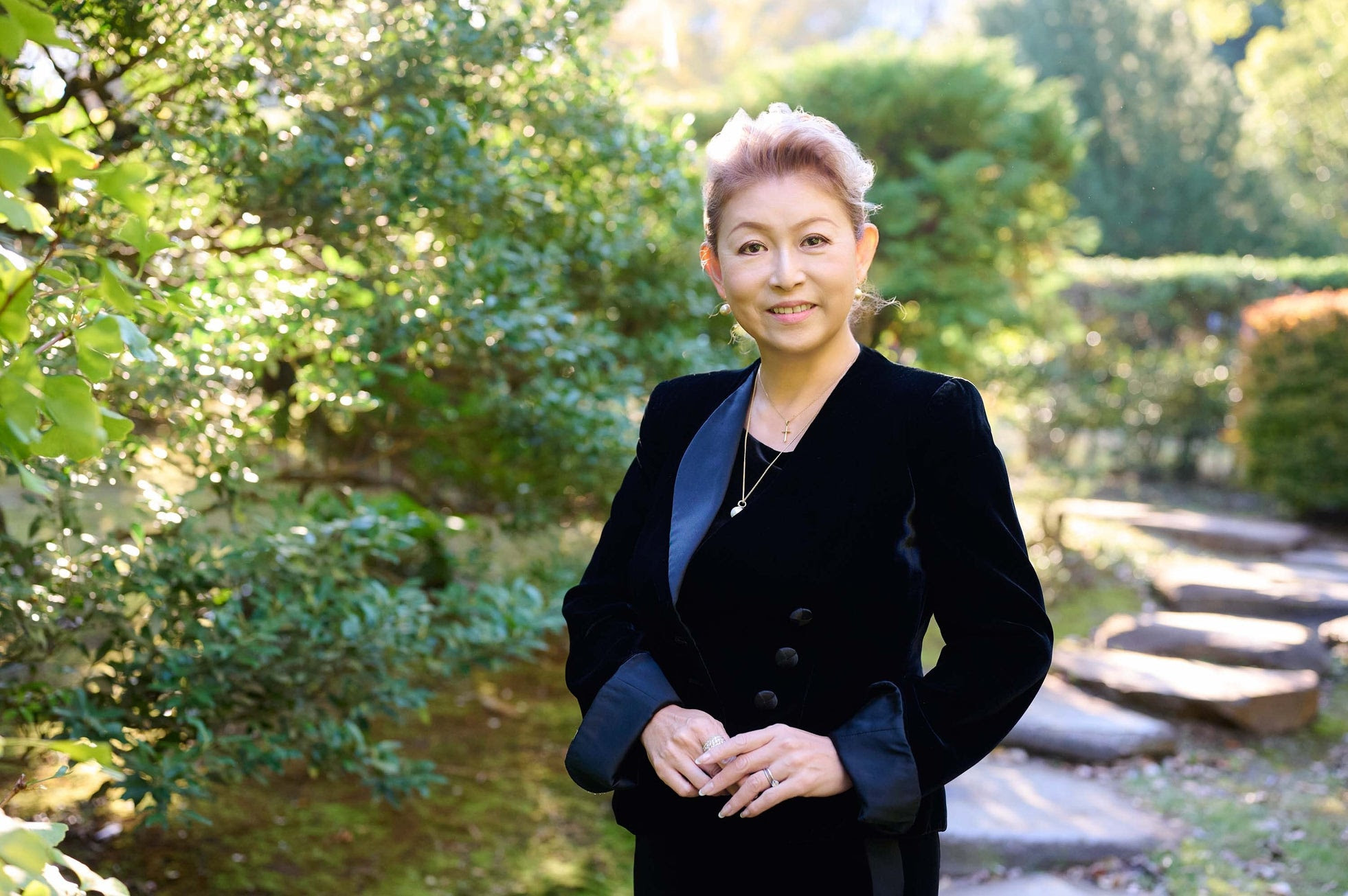 木下美穂里氏、ネイリストとして初の黄綬褒章を受章 | NAILEX