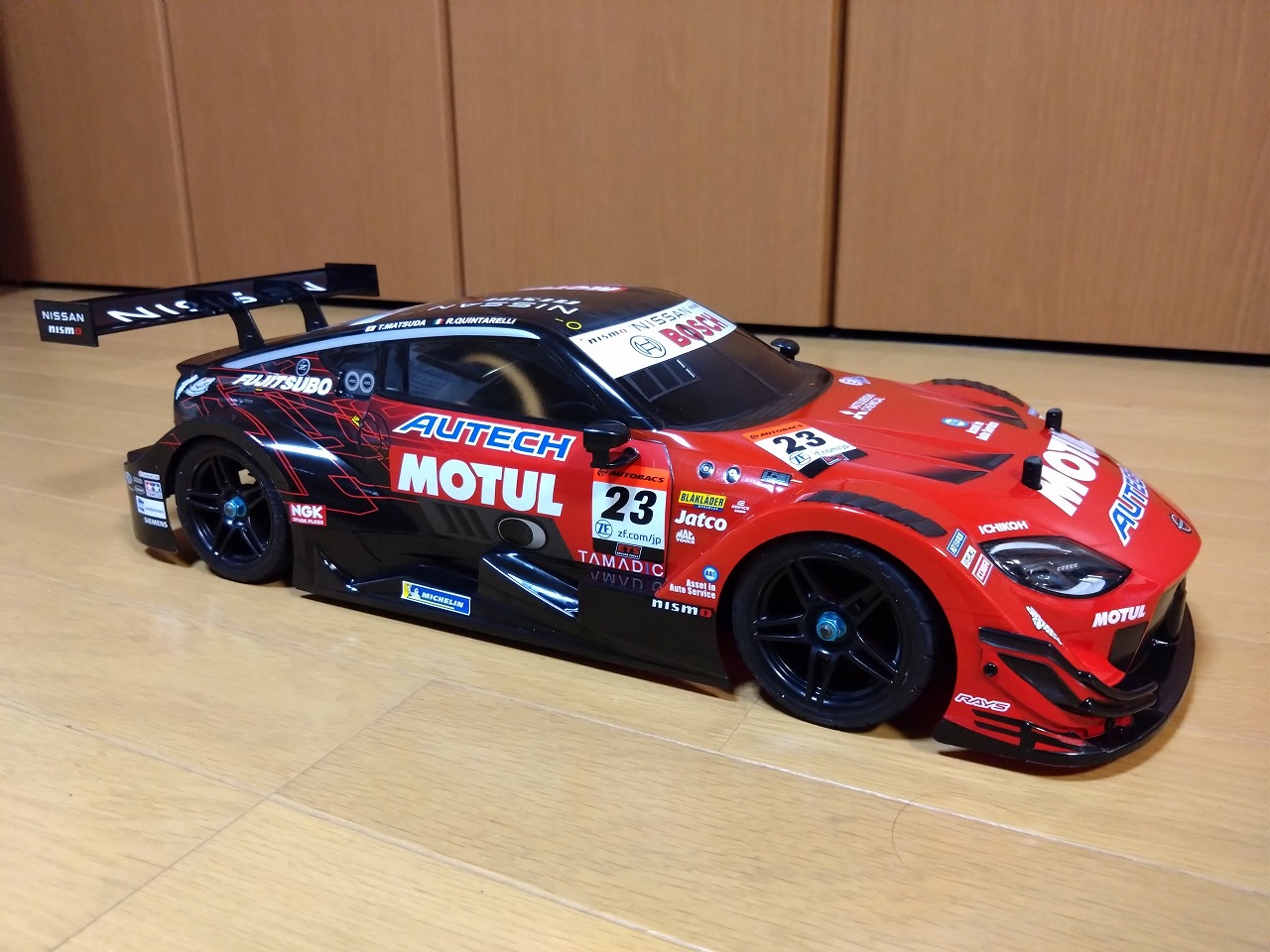 タミヤのボディ（MOTUL AUTECH Z）: nakalog