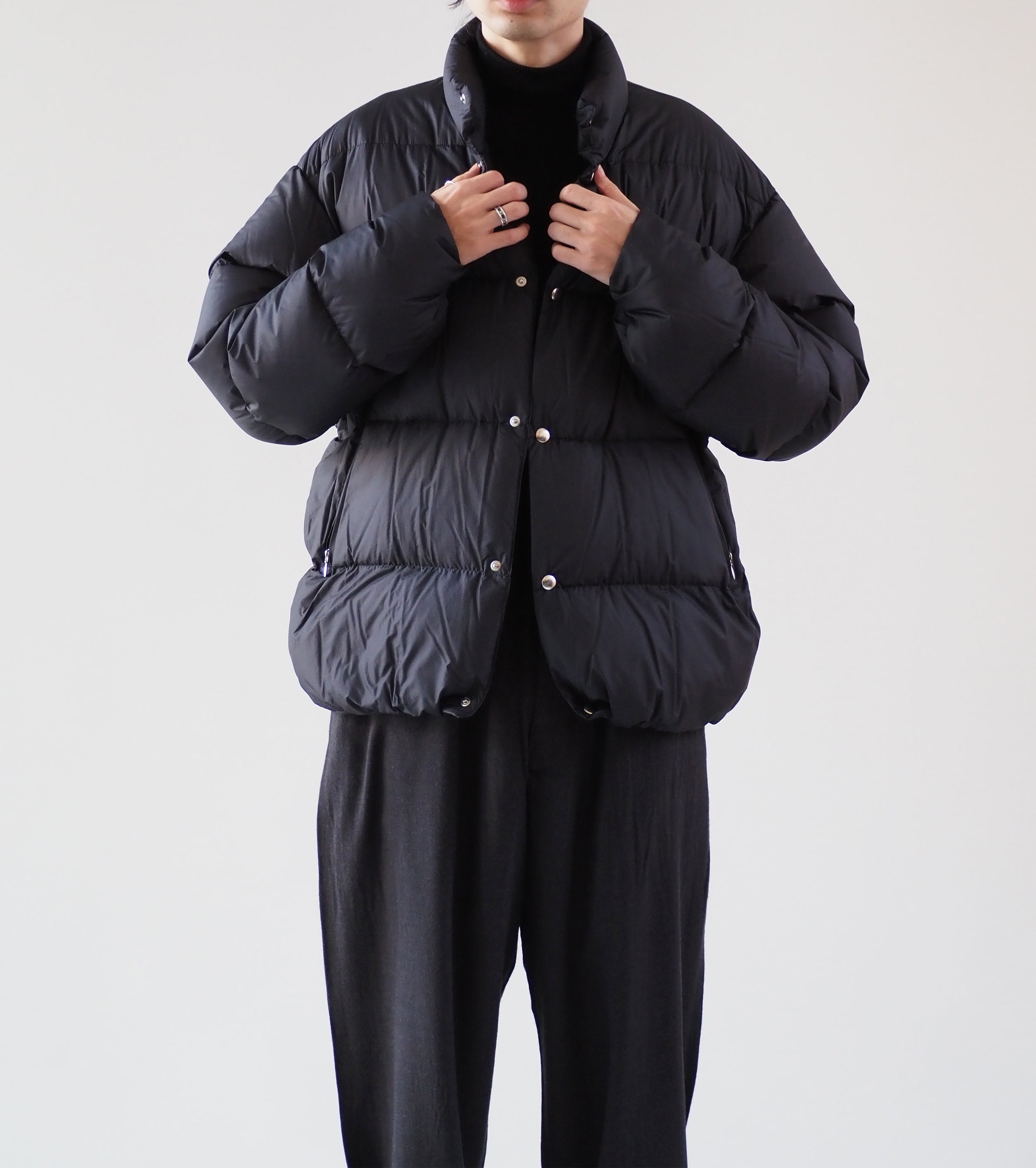 COMOLI ダウンジャケット, Black – Navyblue