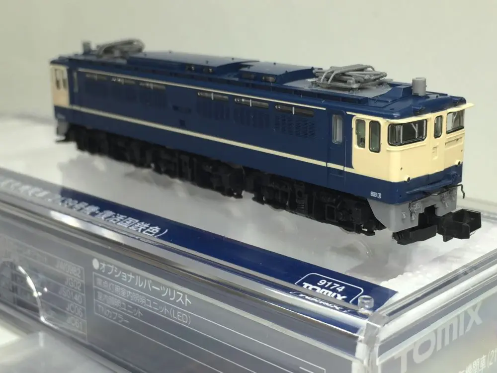 EF65 2139号機 赤プレ原色が入線です。TOMIX 9174 | NGaugeJP - 横濱