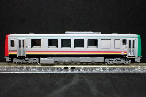 キハ120 300形ディーゼルカー（高山線・更新車）セット 品番：98144
