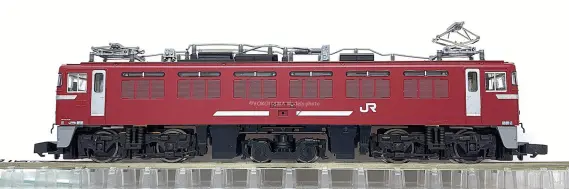 ED76形 1000番代（後期型・サッシ窓・JR貨物更新車・銀色ドア）が入線