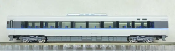 683系4000番台「サンダーバード」T48編成が入線です。 KATO 10-1747