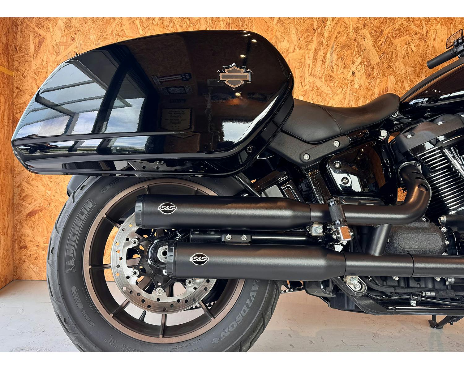 ハーレー用パーツ カスタムパーツの通信販売 ネオファクトリー