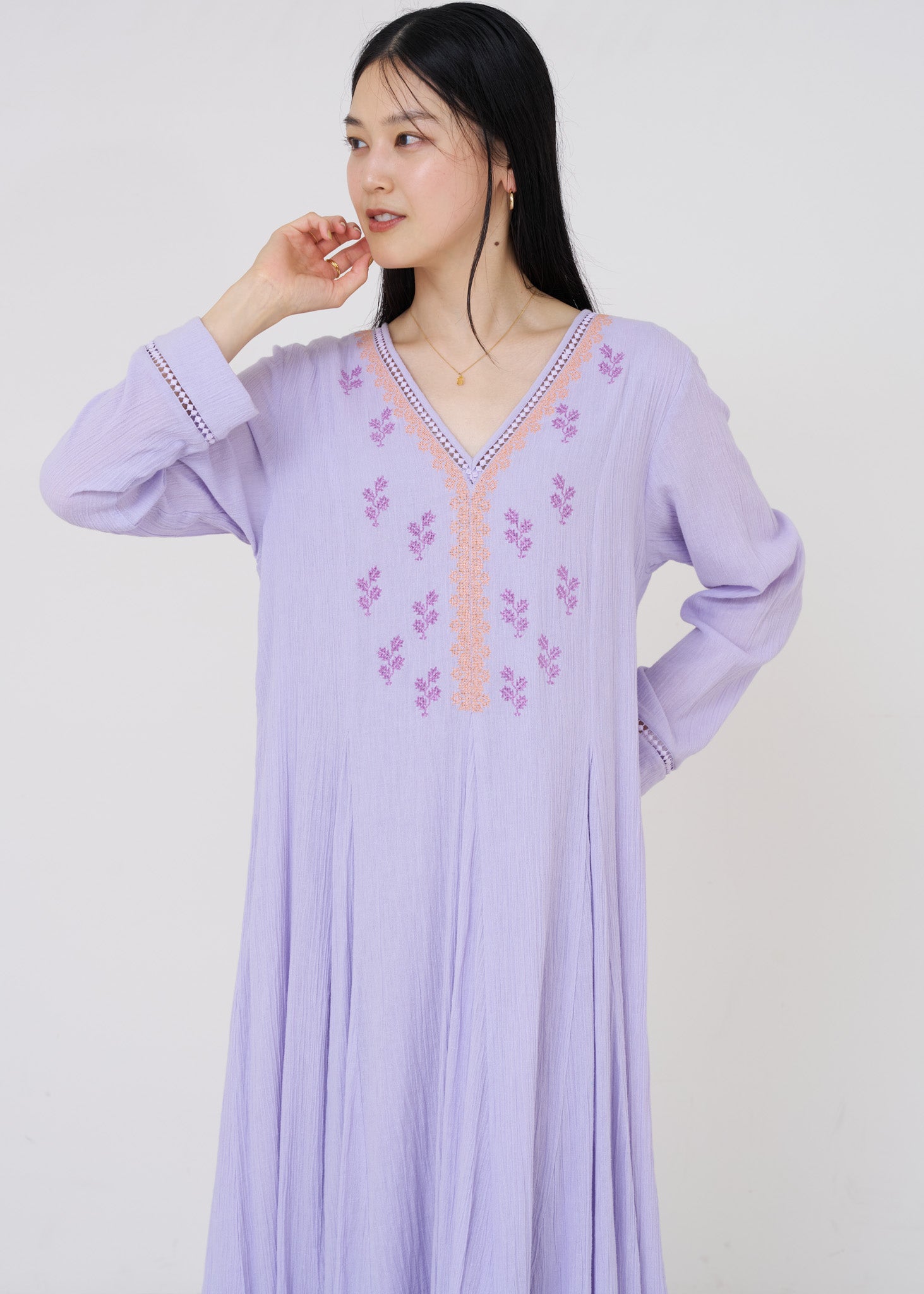 Cotton Gauze Leaf Embroidery Panel Dress | Pasand by ne Quittez