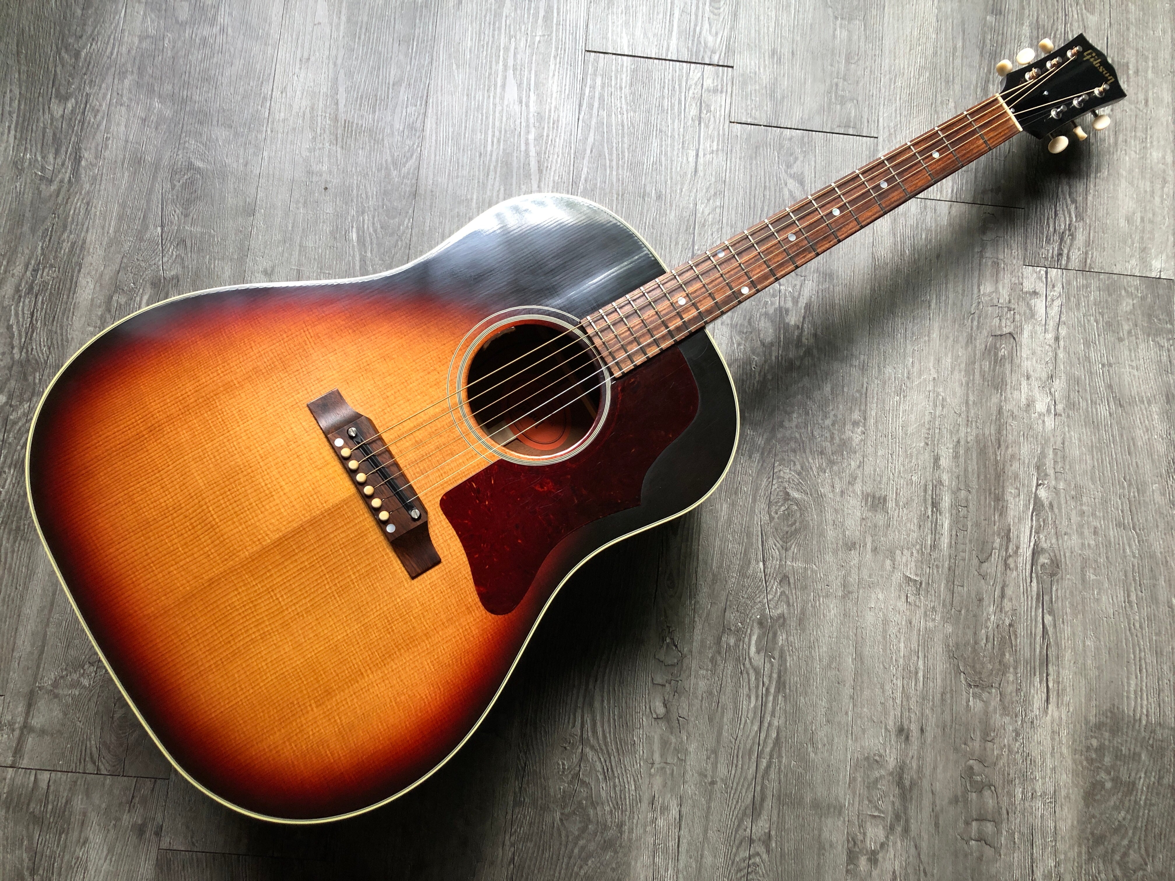 USED Gibson Custom Shop 1966 J-45 Thermally Sitka ADJ VOS W/L.R.