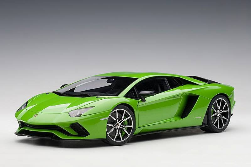 1/18 AUTOART 79133 Lamborghini Aventador S (Verde Mantis/ Pearl