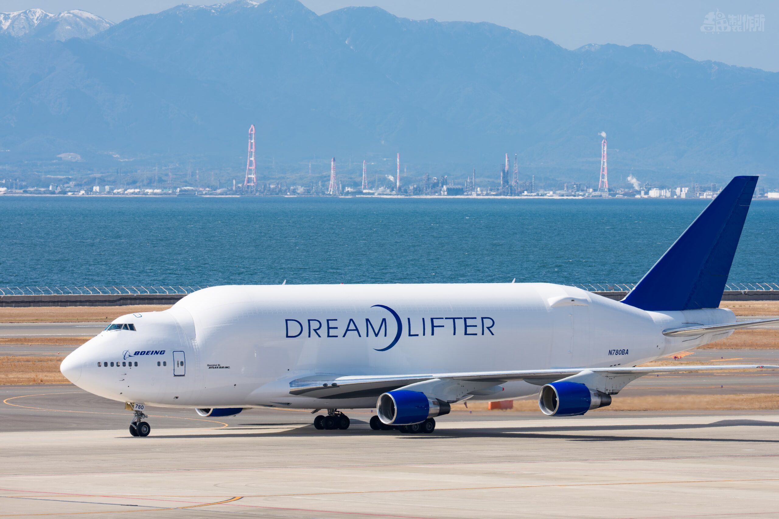 イカレた飛行機】激レアな「ドリームリフター」の撮影方法！絶対に撮り