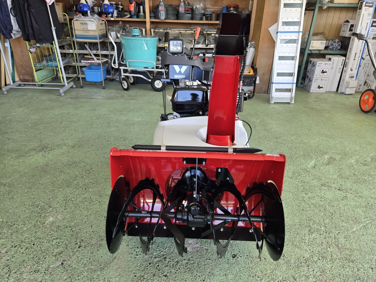 CREC 除雪機 赤 キャタピラ式 引き取りのみ！ CREC 除雪機 赤