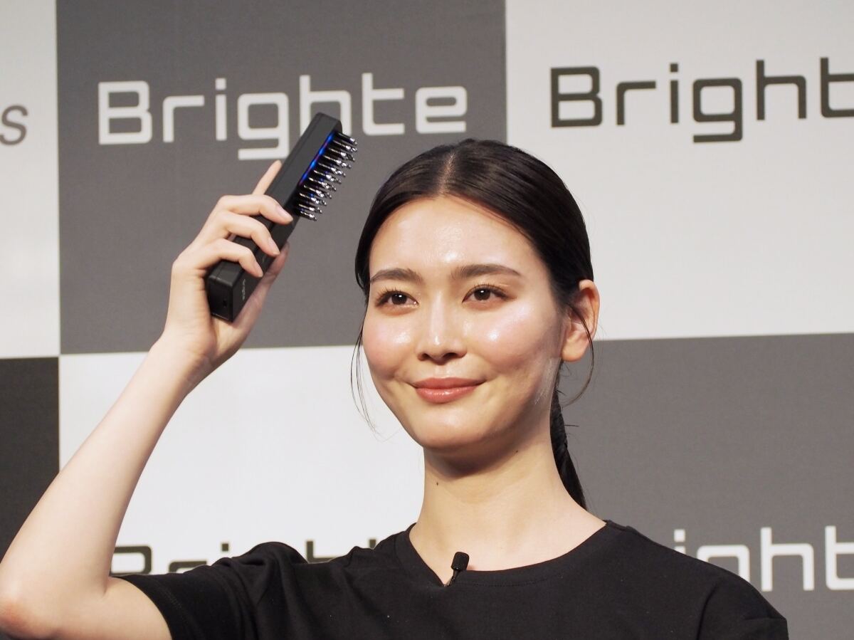 新美容家電ブランド「Brighte」から美顔器が登場! サロン級の機能の