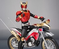 仮面ライダークウガ』トライチェイサー2000が真骨彫製法クウガに合わせ