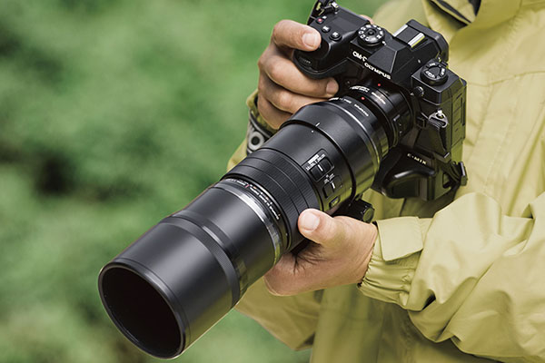 オリンパスが2倍テレコンバーター「MC-20」、PROレンズに対応 | マイ