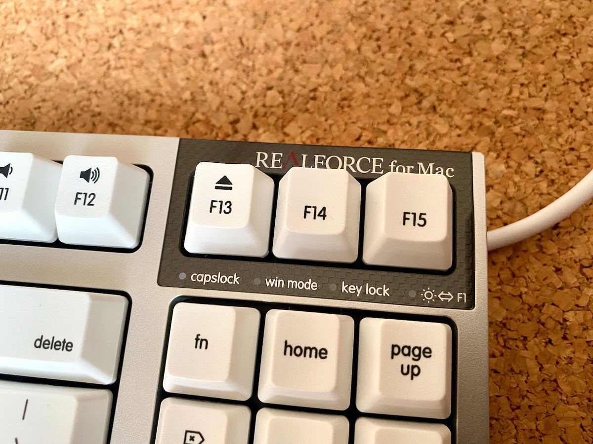 PFU仕様の「REALFORCE for Mac」キーボード実機レビュー - タッチは