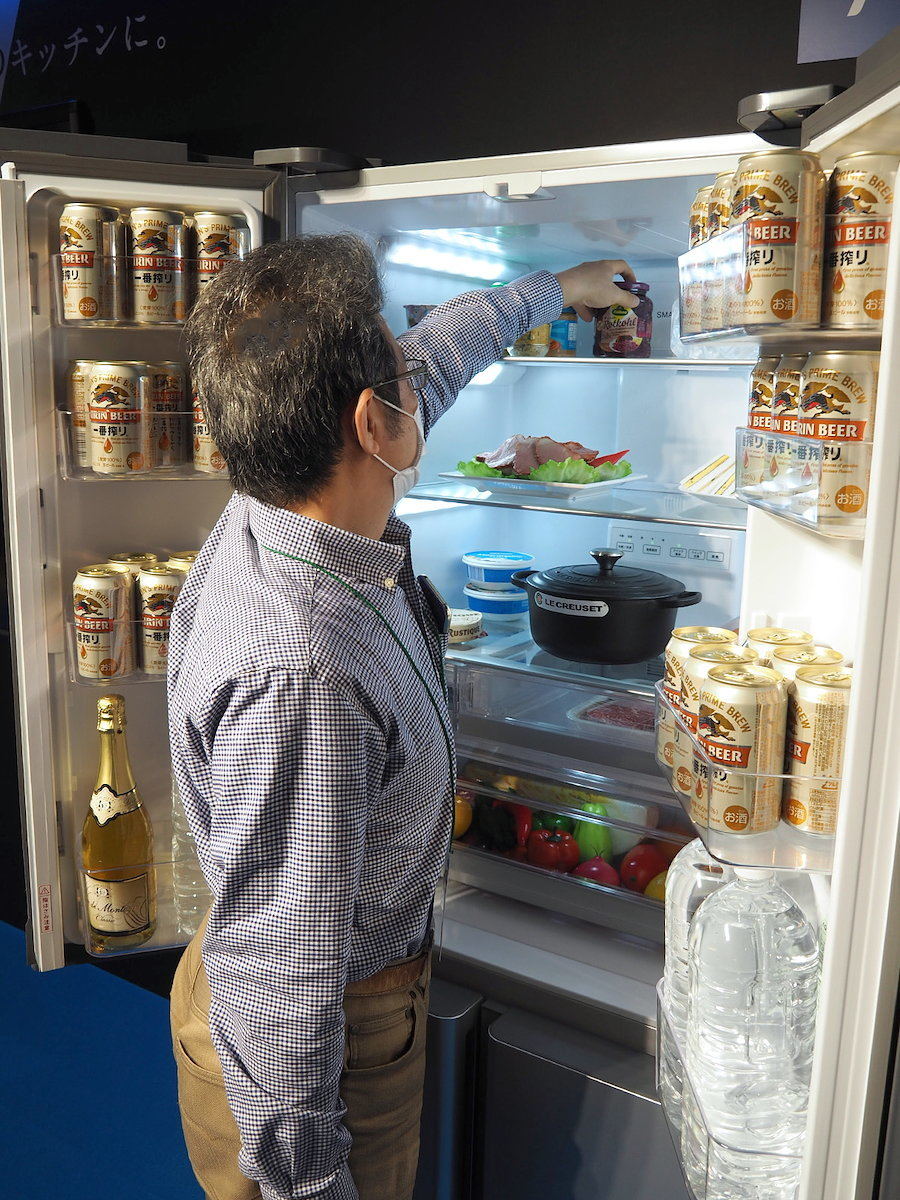 アクアのスタイリッシュな世界基準デザインの冷蔵庫、使い勝手はどう