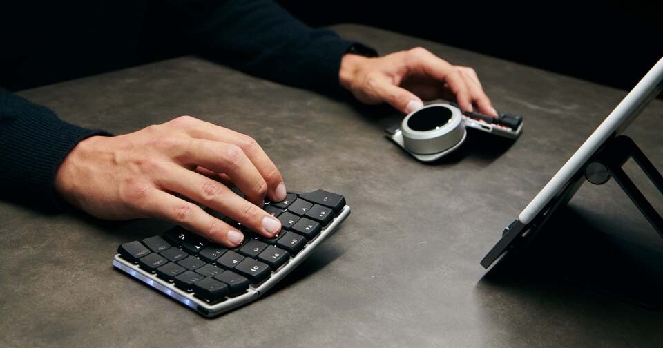 トラックボールも装着可能！ カスタマイズできる左右分割キーボード