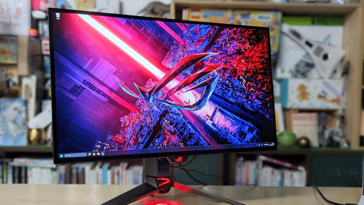 ASUSの有機ELゲーミングディスプレイ『ROG Swift OLED PG27AQDM』レビュー