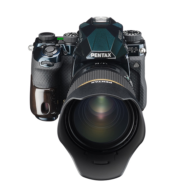 35ミリフルサイズデジタル一眼レフカメラ「J limited 01」を新発売